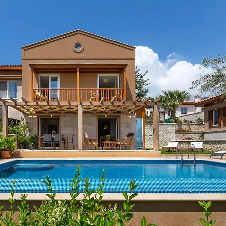 Vila Lavanta 124 *